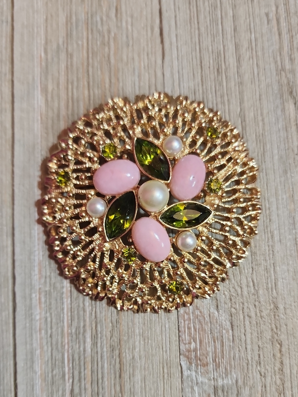 Vintage Sarah Coventry Fashion Splendor Brooch